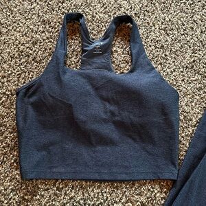 Women’s active outfit